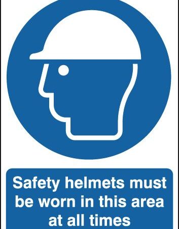 MA04651R - 210x148mm Safety Helmets Must Be Worn In This Area At All Times - Rigid