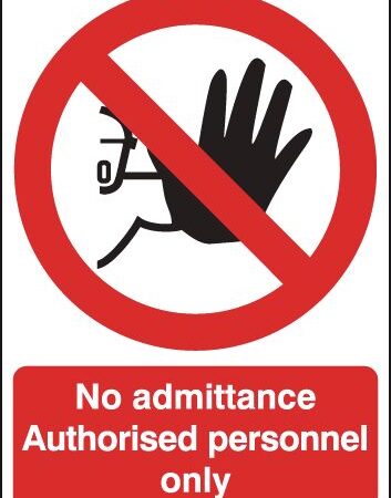 ML01533A - 400x300mm No Admittance Authorised Personnel Only - Aluminium